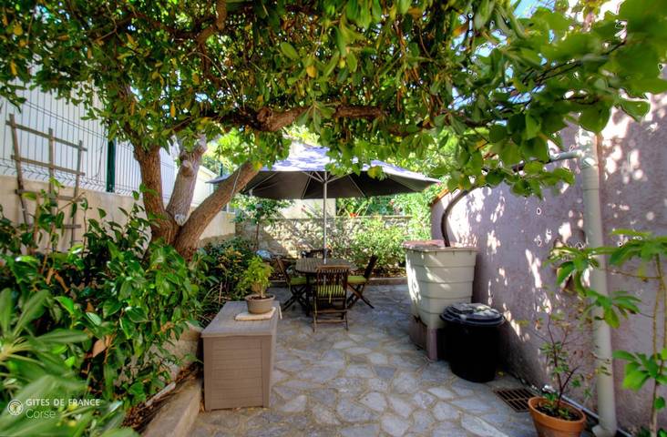 Gîte für 4 Personen, mit Terrasse in Calvi