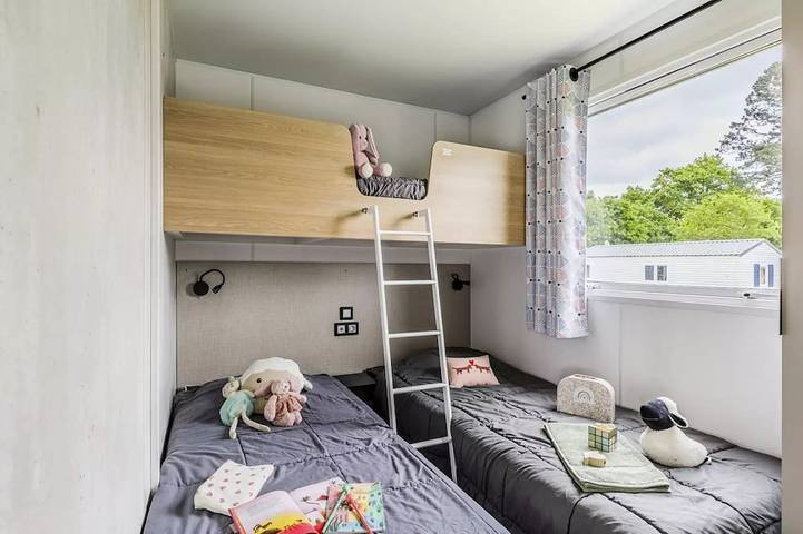 Camping für 3 Personen, mit Terrasse in Bénodet - 2