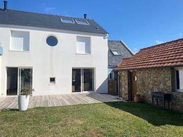 Cottage pour 6 personnes, avec jardin dans Plage De La Greve Des Cures Tregastel