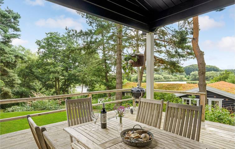 Ferienhaus für 5 Personen mit Terrasse in Hornbæk, Kattegat Küste