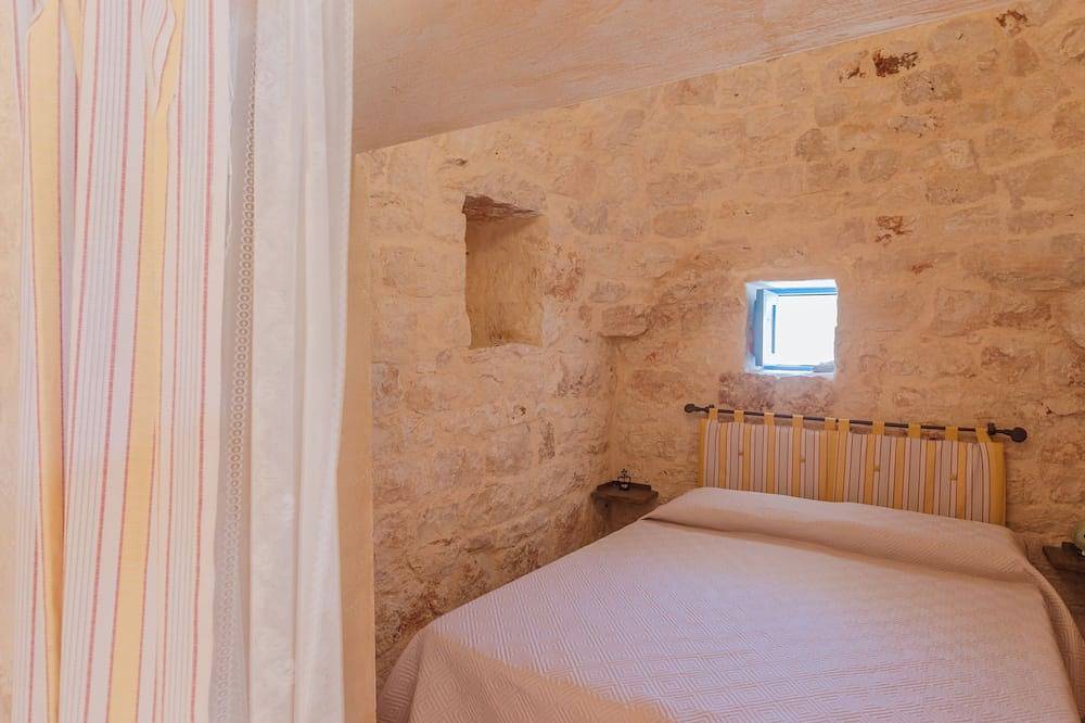 Erstaunliche 'Trullo Tarantini' in Latiano, Salento