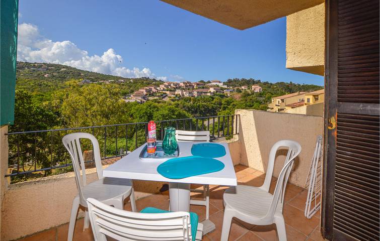 Gîte pour 4 personnes, avec jardin et terrasse à Grosseto-Prugna - 2