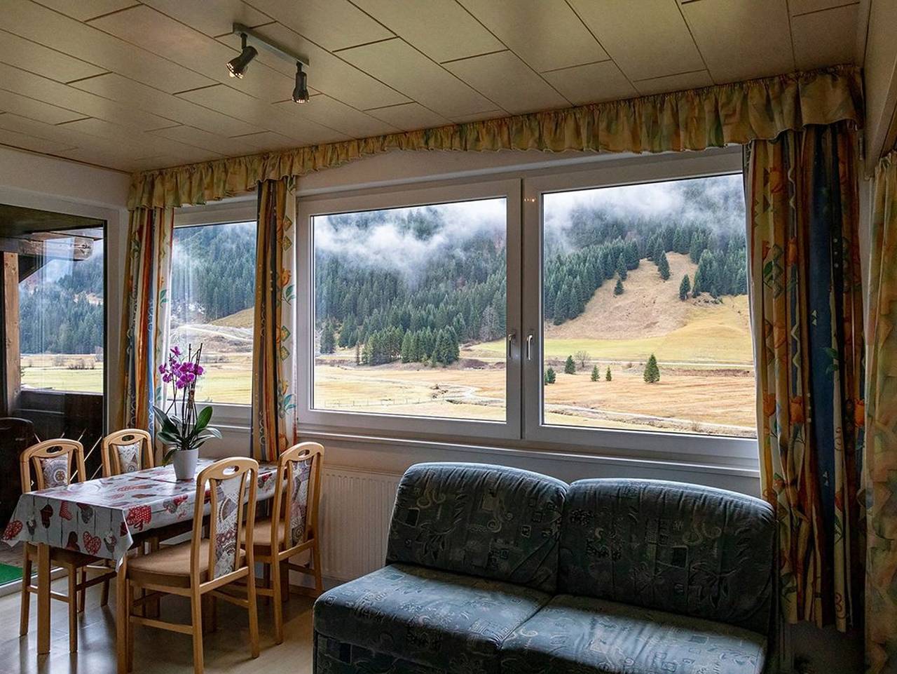 Haus Rosemarie - Doppelzimmer 6 Süd in Nesselwängle, Allgäuer Alpen (Österreich)