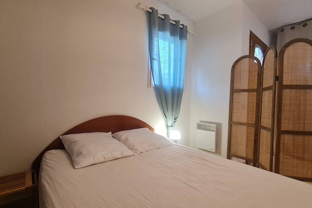 Mini villa ristrutturata con tutti i comfort residence 3*, piscina, mare a piedi in Serra di Ferro, Ajaccio e dintorni