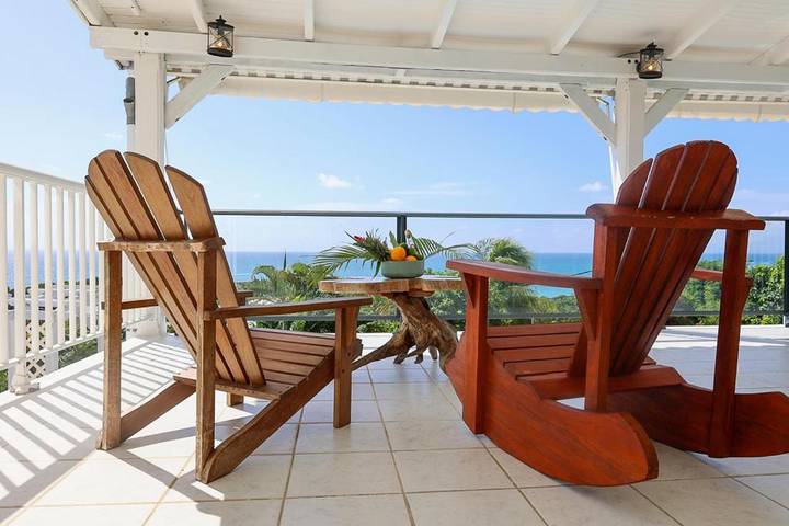 Location de vacances pour 8 personnes, avec jardin ainsi que vue et piscine dans Plage de Petit-Havre - 3