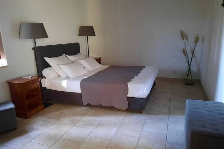 Chambre d’hôte pour 2 personnes, avec jardin à Violès - 3