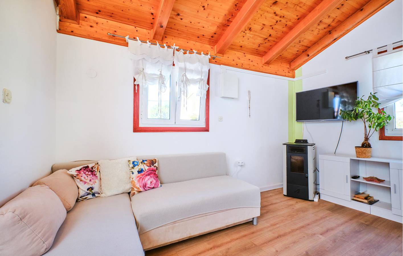 Ganze Ferienwohnung, Ferienwohnung für 3 Personen mit Terrasse in Lošinj