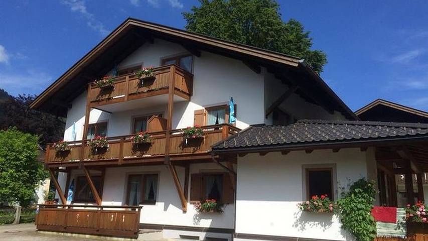 Ferienwohnung für 2 Personen, mit Balkon in Ettal