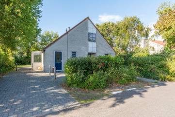 Vacation Rental for 7 Guests in Julianadorp, North Holland - North Sea Coast, Picture 2