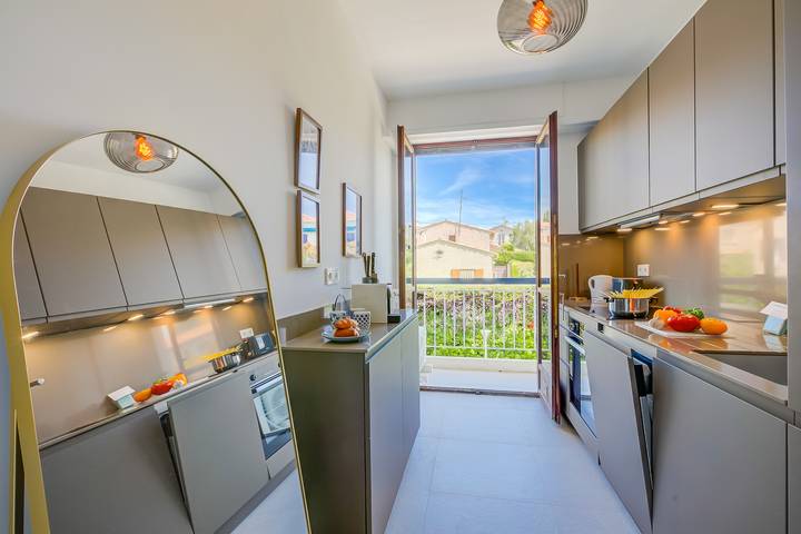 Gîte pour 4 personnes, avec terrasse à Juan-les-Pins - 4