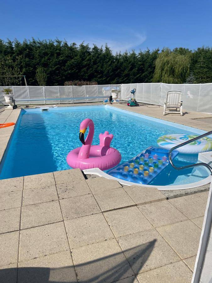 Location de vacances pour 6 personnes, avec jardin ainsi que piscine et jacuzzi à Crouay - 3