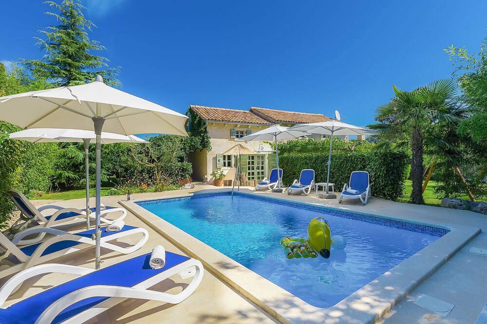 Casa vacanza a Gimino a partire da 379€ a notte