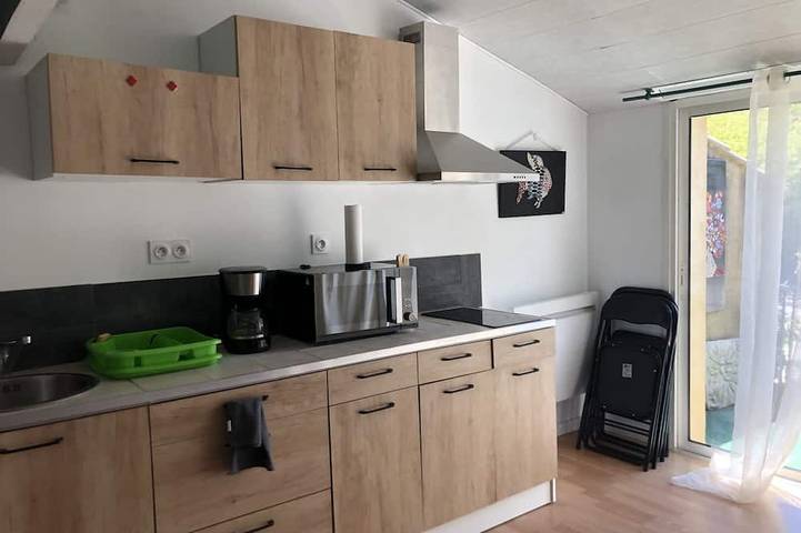 Ganze Wohnung, 1 Bedroom Apartment in Tresques in Tresques, Nimes und Umgebung