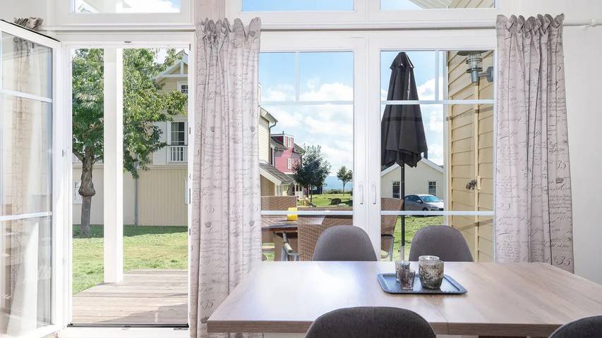 Ferienhaus mit Meerblick für 4 Personen, mit Sauna und Terrasse sowie Garten, mit Haustier