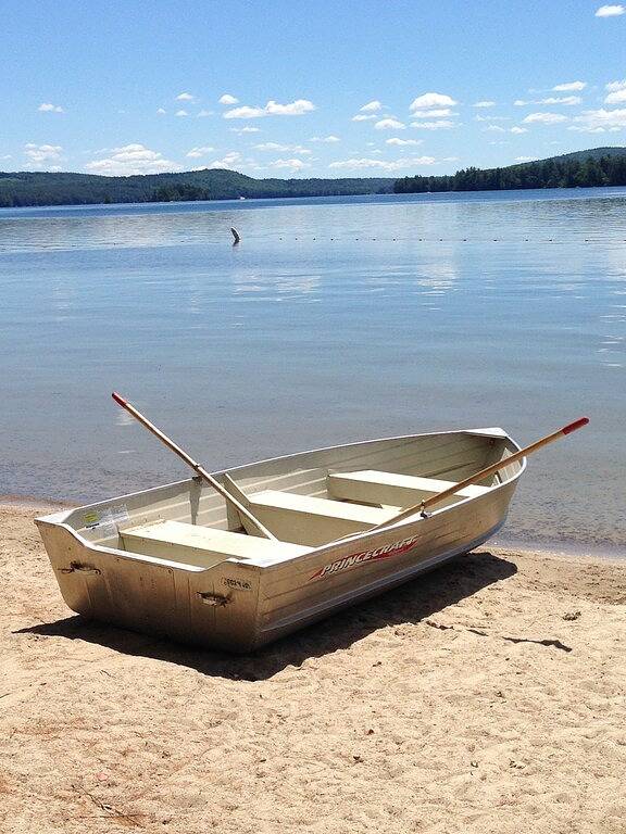 Entspannen Sie sich am Crescent Lake in Wolfeboro, Lake Winnipesaukee