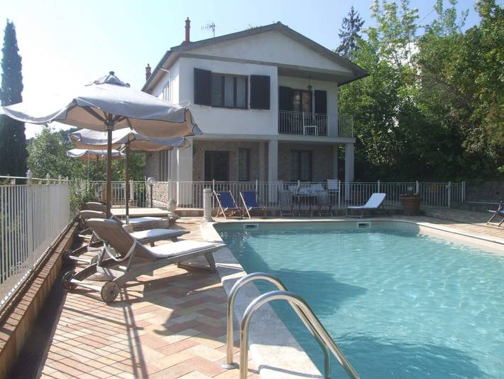 Villa per 11 persone, con Balcone e Terrazza nonché Giardino e Piscina a Donoratico (Italia)