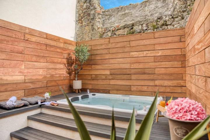 Location de vacances pour 4 personnes, avec jacuzzi, animaux acceptés à Saint-Bertrand-de-Comminges