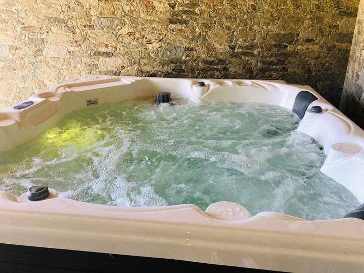 Casa rural para 6 personas, con Balcón y Jacuzzi además de Terraza y Jardín en Moya - 2