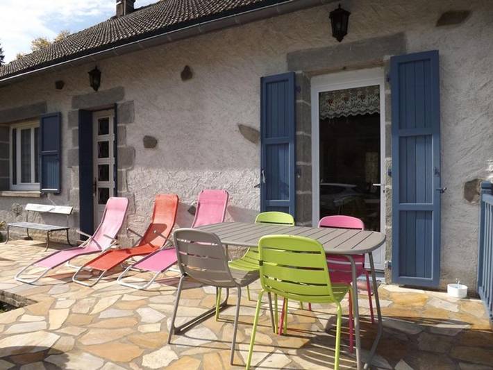 Location de vacances pour 5 personnes, avec jardin à Condat - 3