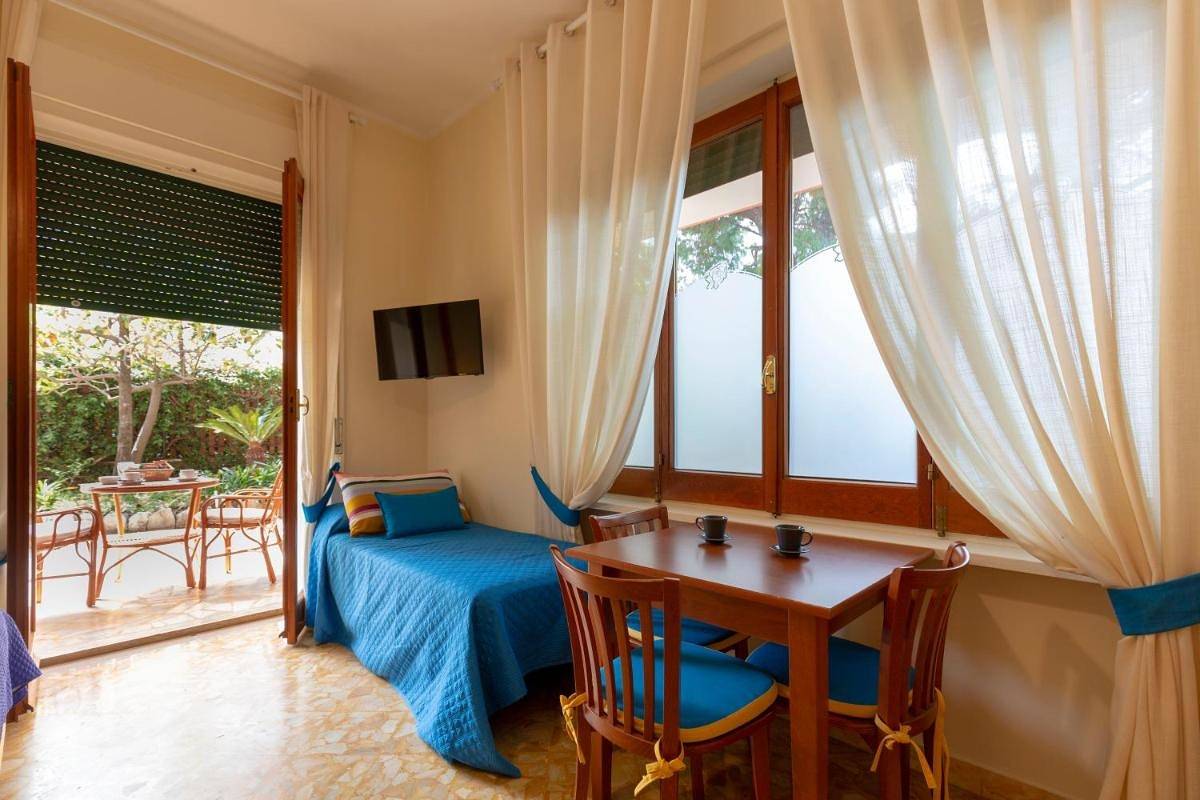 Ganze Wohnung, Villa Rosa Sorrento - Studio 3 Pers in Sorrent, Sorrento Coast