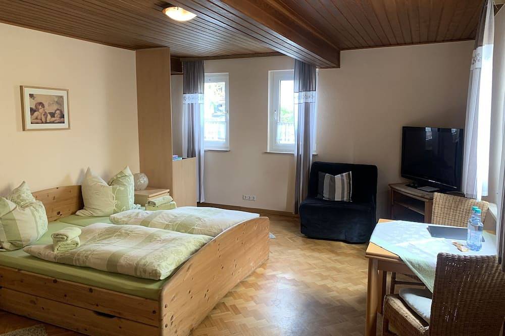 Ganze Wohnung, Landhaus Appartement mit Küche und Bad - ländlich + zentral Nähe Frankfurt in Bad Homburg, Hochtaunuskreis