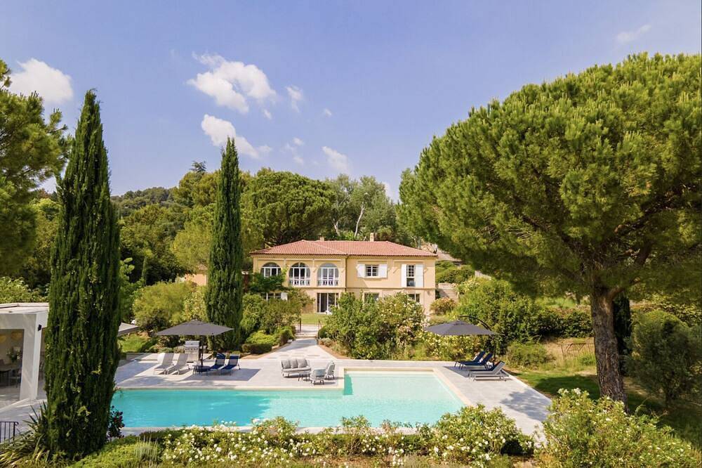 Villa voor 12 Personen in Aix-en-Provence, Aix-en-Provence en omgeving