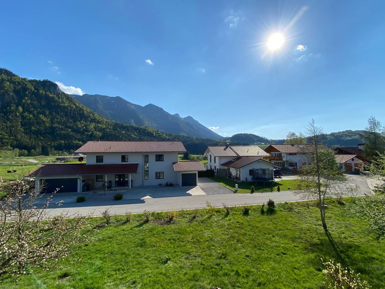 Alpinhotel Inzeller - Chiemgau Karte - Einzelzimmer mit Dusche/Wc und teilweise Balkon in Inzell, Bayerische Alpen