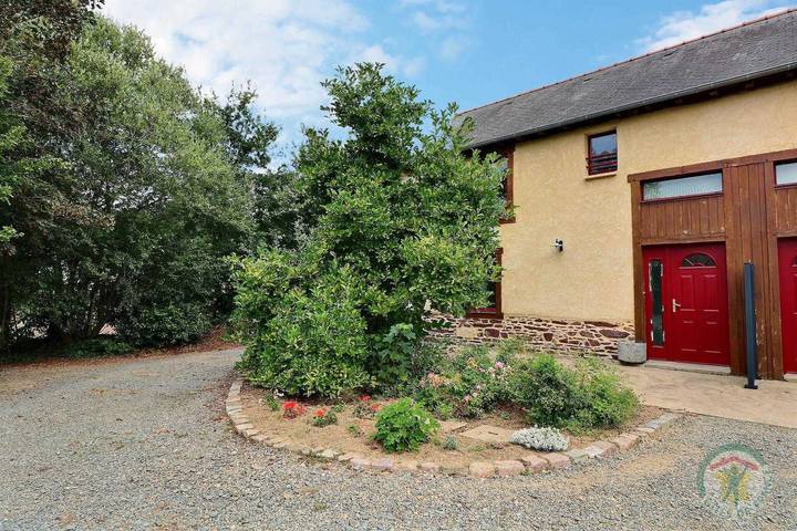 Gîte pour 6 personnes, avec terrasse