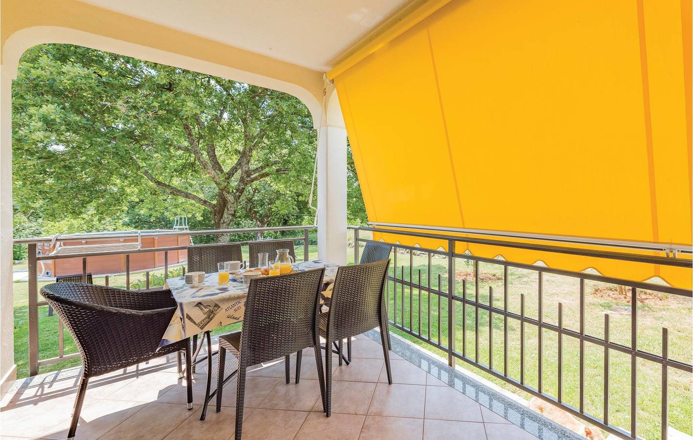 Casa de vacaciones para 5 personas con terraza in Presika, Costa Este de Istria