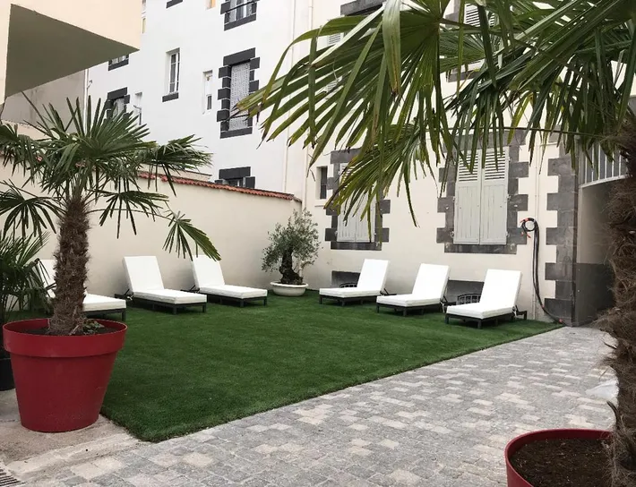 Apartamento de vacaciones para 6 personas, con vistas y jardín - 1