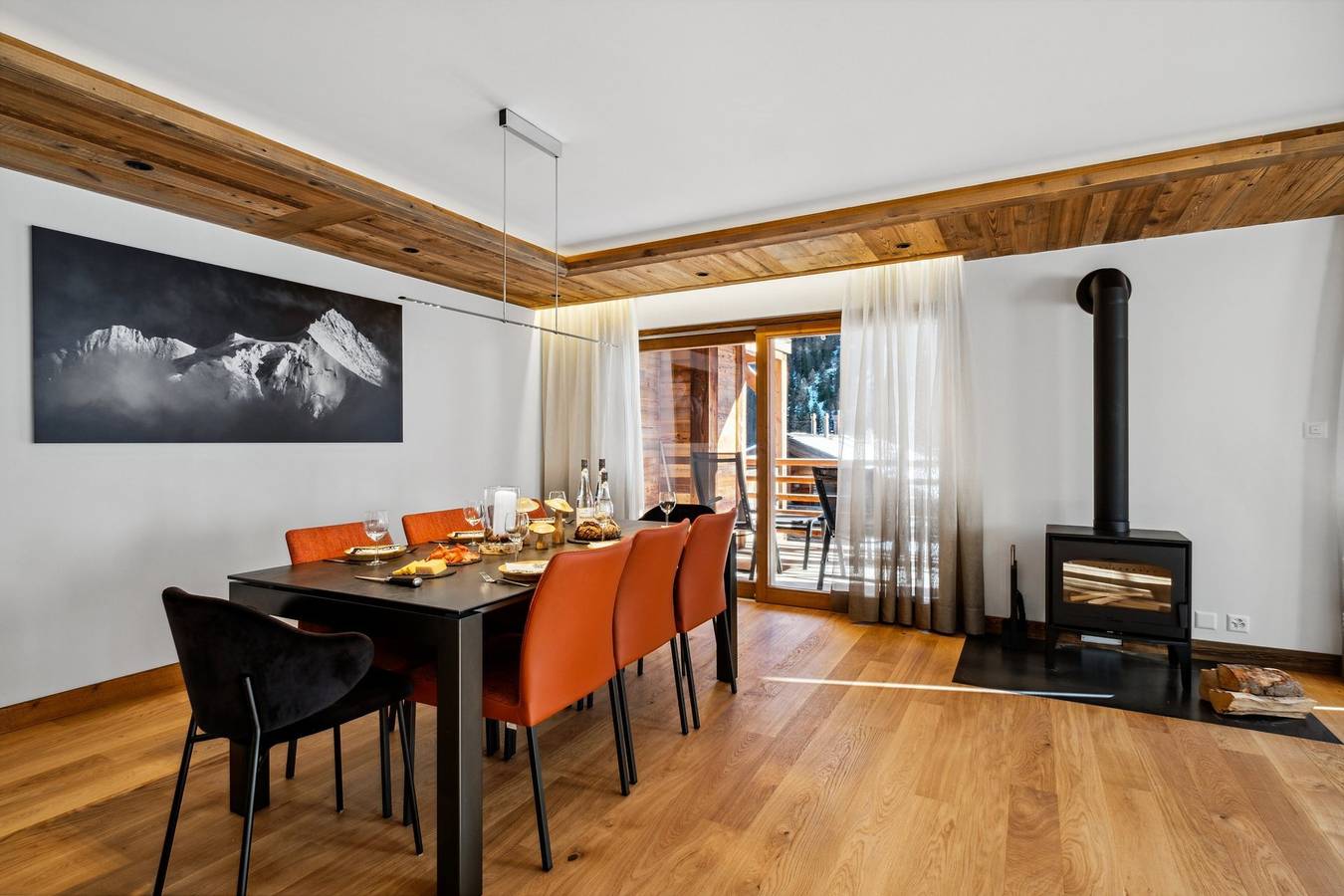 Entire apartment, Beautiful Apartment at Chalet Larchwood Grimentz - By Mrs Miggins in Grimentz, Anniviers