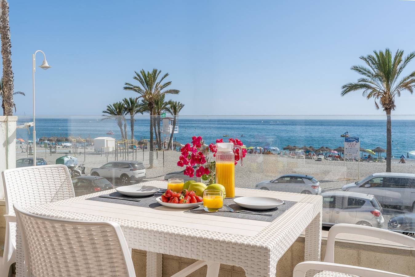 Ganze Wohnung, Ferienwohnung 'Primera Linea De Playa La Herradura' mit Meerblick, Balkon und Wlan in La Herradura, Almuñecar