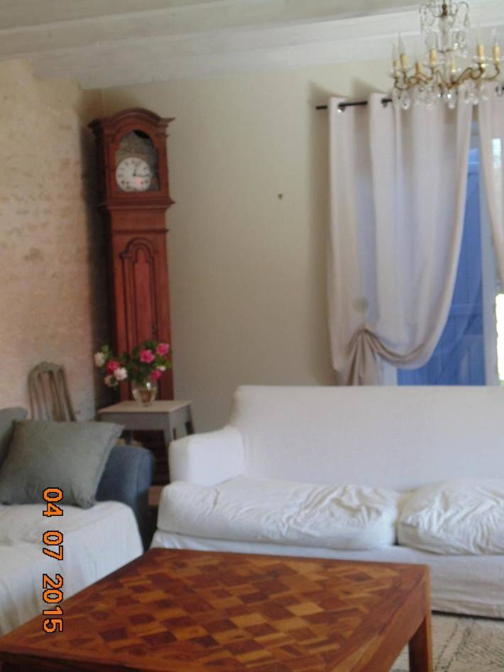 Gîte pour 8 personnes, avec jardin et vue à Charrais