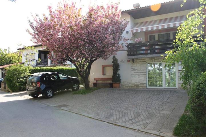 Ferienwohnung für 2 Personen, mit Garten und Ausblick