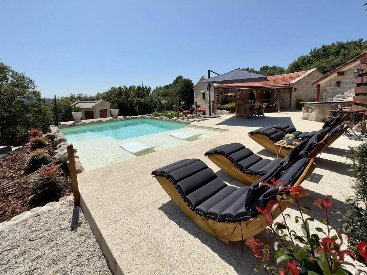 Casa Camu in Covelo, Provincia de Pontevedra