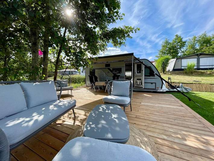 Camping für 4 Personen, mit Terrasse und Garten sowie Seeblick und Ausblick in den Masuren - 3