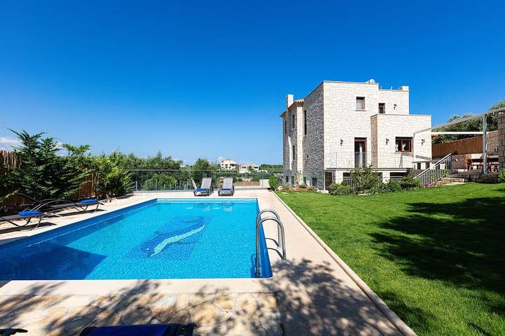 Villa pour 10 personnes, avec balcon et jardin - 1