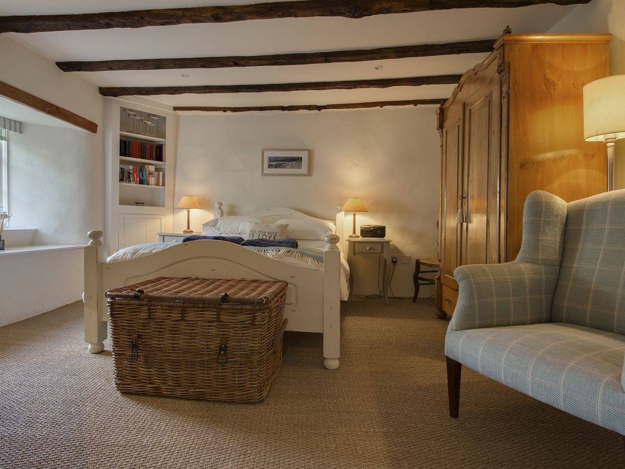 Cherry Tree Cottage in Newton and Noss, South Devon