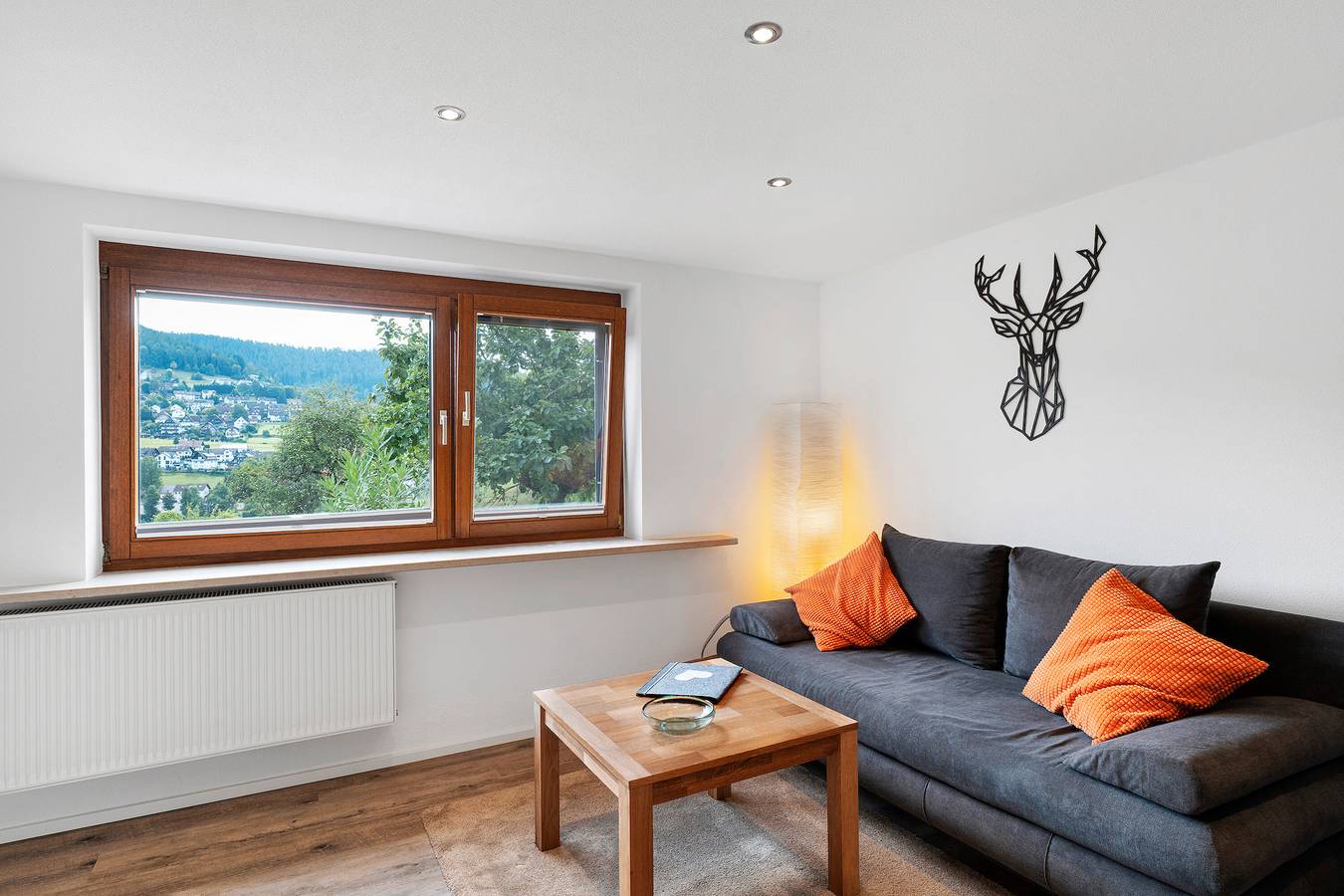 Appartement entier, Appartement 'Weitblick - Haus Sommerberg' avec vue sur les montagnes, terrasse partagée et Wi-Fi in Baiersbronn, Forêt-Noire centrale