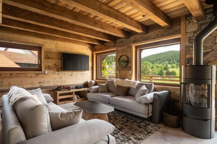 Chalet pour 12 personnes, avec Balcon ainsi que Jacuzzi et Sauna à Gérardmer - 4