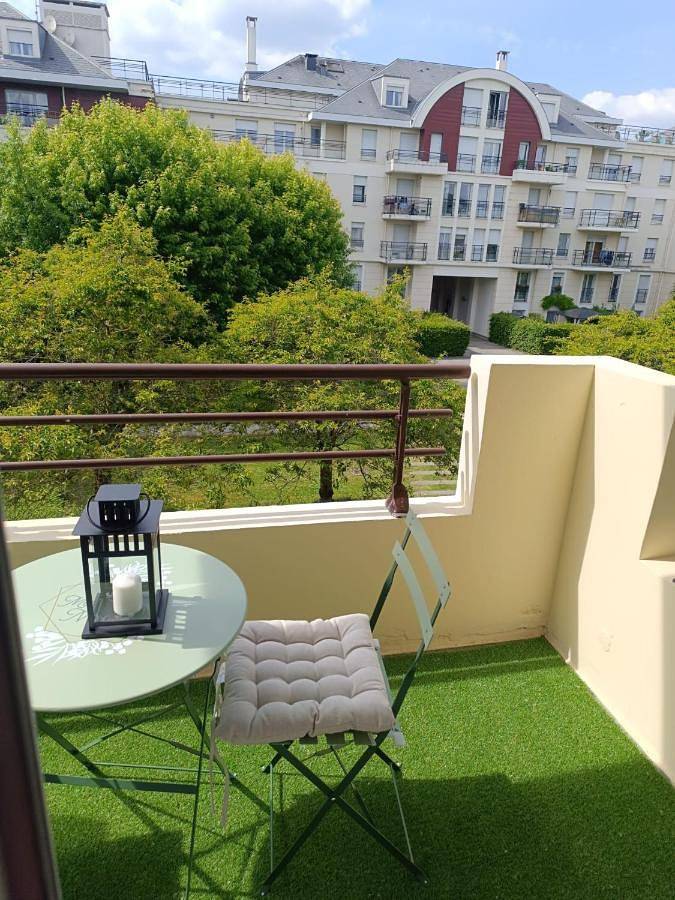 Gîte pour 3 personnes, avec Balcon et Vue à Carrières-sous-Poissy