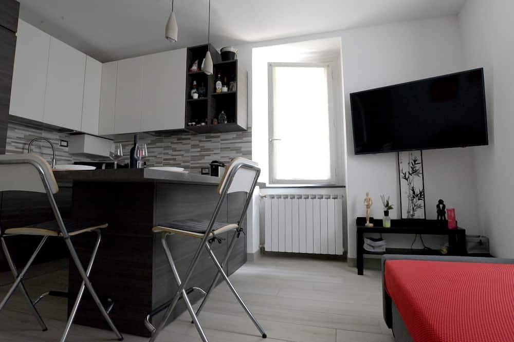 Lacasetta _ Como Lakeview Terrace renovert apt. in Carate Urio, Comosjøen