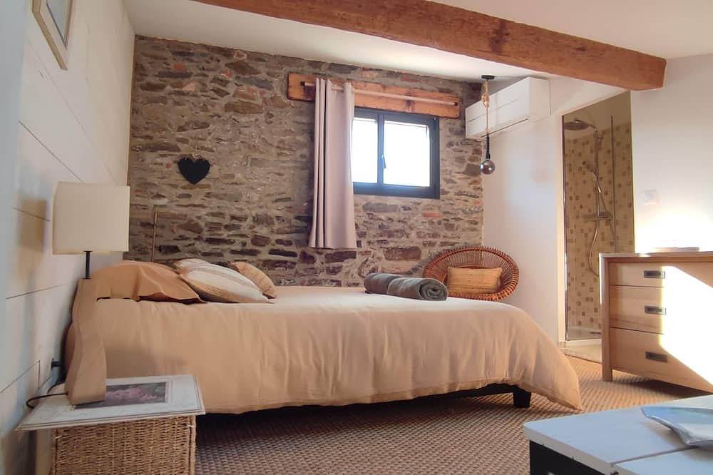 Appartement entier, Le Mirador – Duplex d’exception à Collioure, vue panoramique mer, garage in Côte Vermeille, Collioure