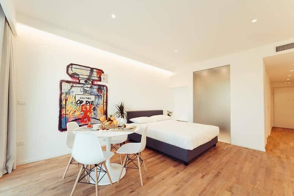Entire apartment, Appartamento Deluxe Completamente Arredato a 100m dal Mare in Francavilla al Mare, Chieti Province