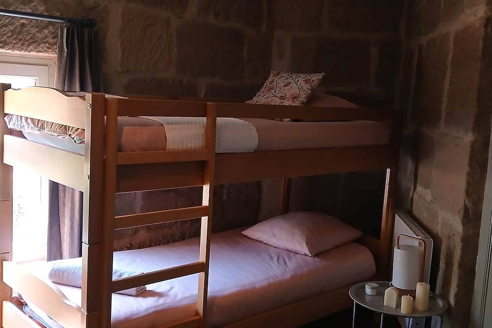 \"Au Petit Grammont\" Gîte de charme Ambroise, piscine et jacuzzi au cœur du Lot in Lacapelle-Marival, Lot