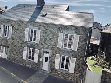 Gîte pour 8 personnes, avec jardin et vue à Vireux-Wallerand