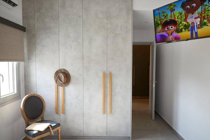 Location de vacances pour 6 personnes, avec jacuzzi et balcon dans Finikas - 2