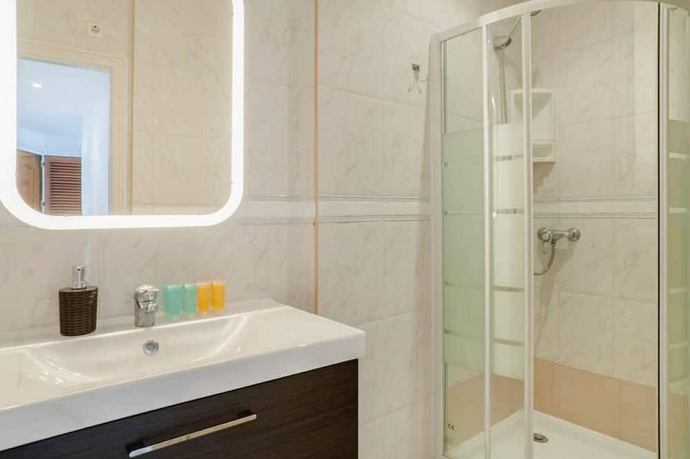 Apartamento entero, Apartamento con vistas frontales al mar y terraza in Marbella Centro, Marbella