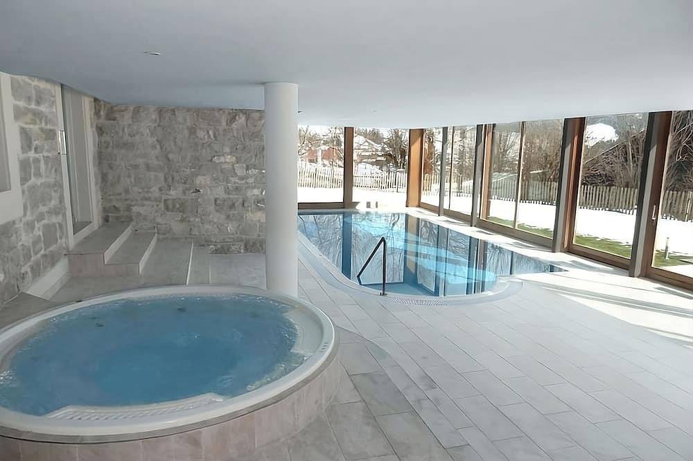 Ganze Wohnung, Luxuriöses 4-Bett-Apartment, Panoramablick auf die Berge, 5 * Spa-Einrichtungen - 8 Personen in Château-d' Oex, Westalpen