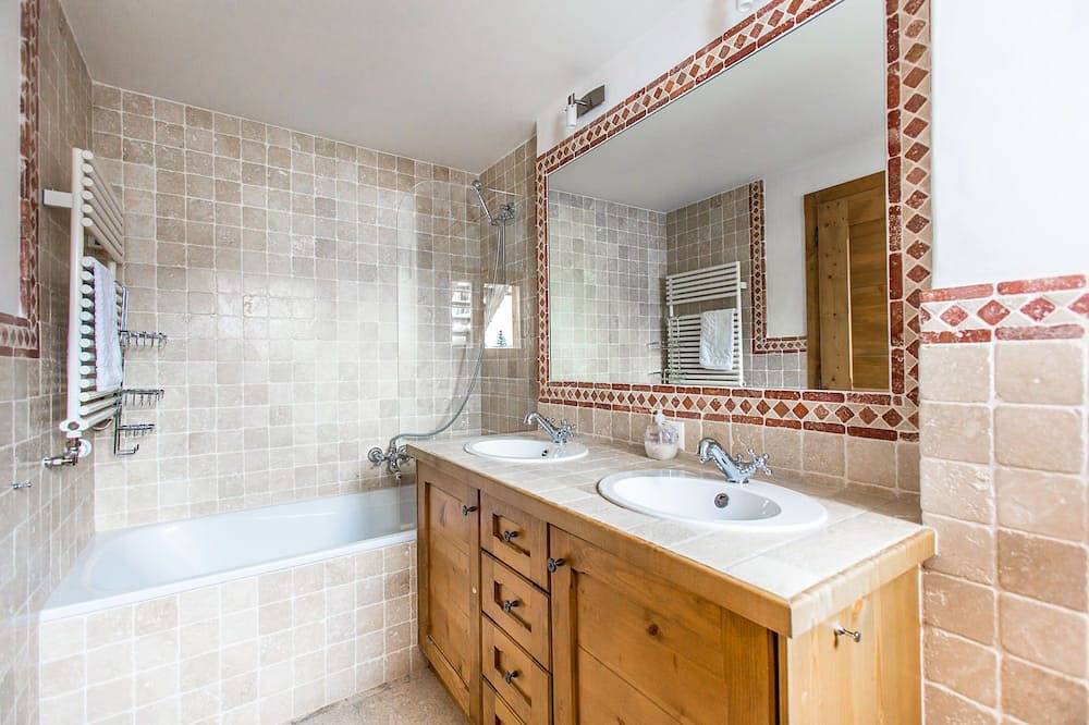 Appartement entier, Bel appartement Verbier moderne, vue imprenable in Bagnes, Alpes valaisannes